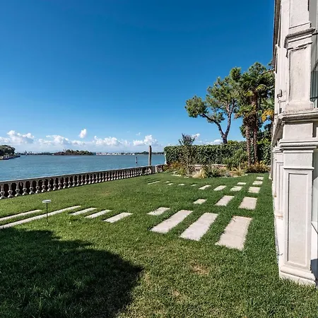 Ca' Delle Contesse - On Lagoon With Private Dock And Spectacular View Venezia Lido