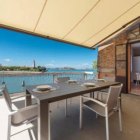 Villa Ca' Delle Contesse - On Lagoon With Private Dock And Spectacular View *