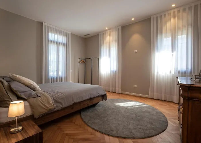 Villa Ca' Delle Contesse - On Lagoon With Private Dock And Spectacular View Lido di Venezia