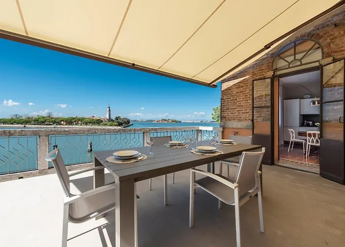 Villa Ca' Delle Contesse - On Lagoon With Private Dock And Spectacular View *